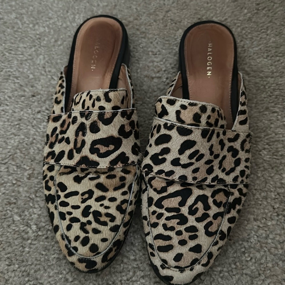 Halogen Flat shoes